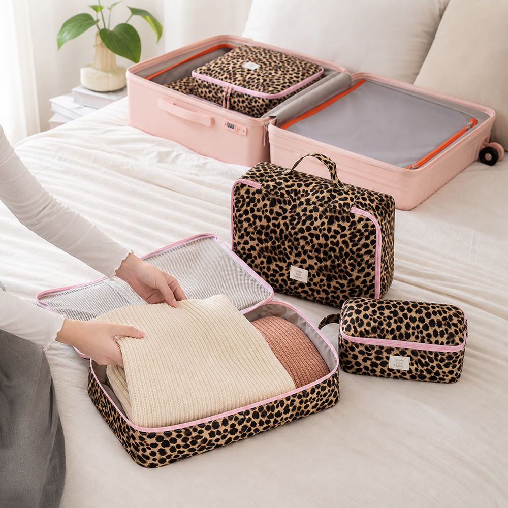 New Waterproof Leopard Makeup  - огляд і ціна Cosmetic Bags